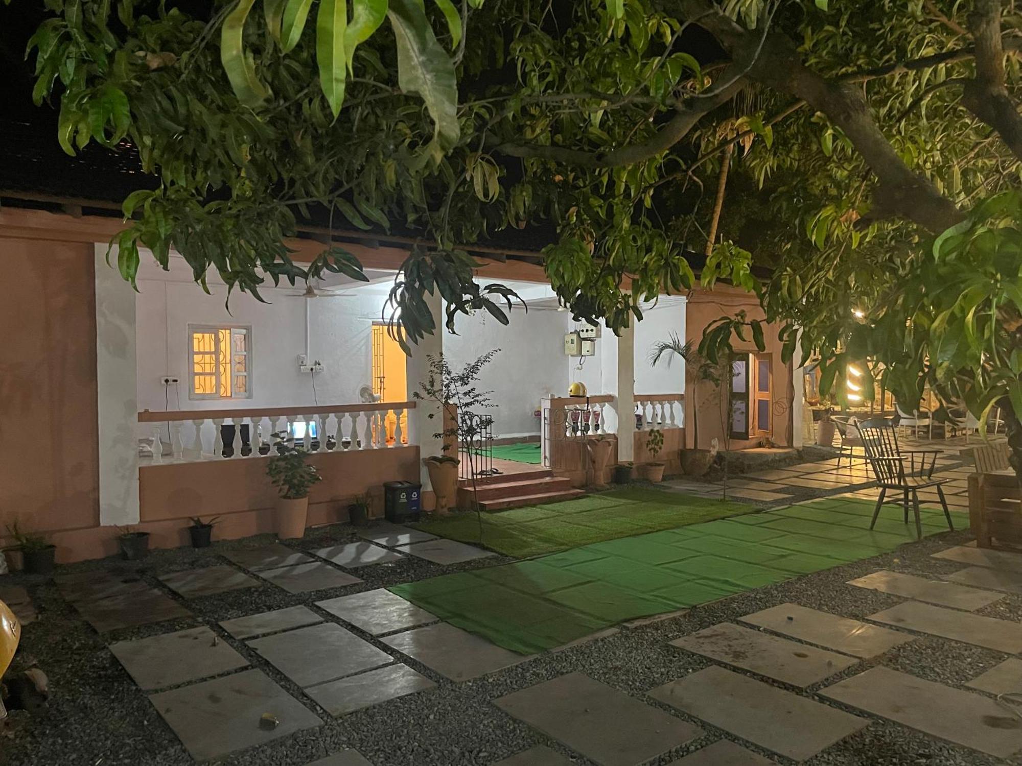 Streetmates Hostel Anjuna Exterior photo